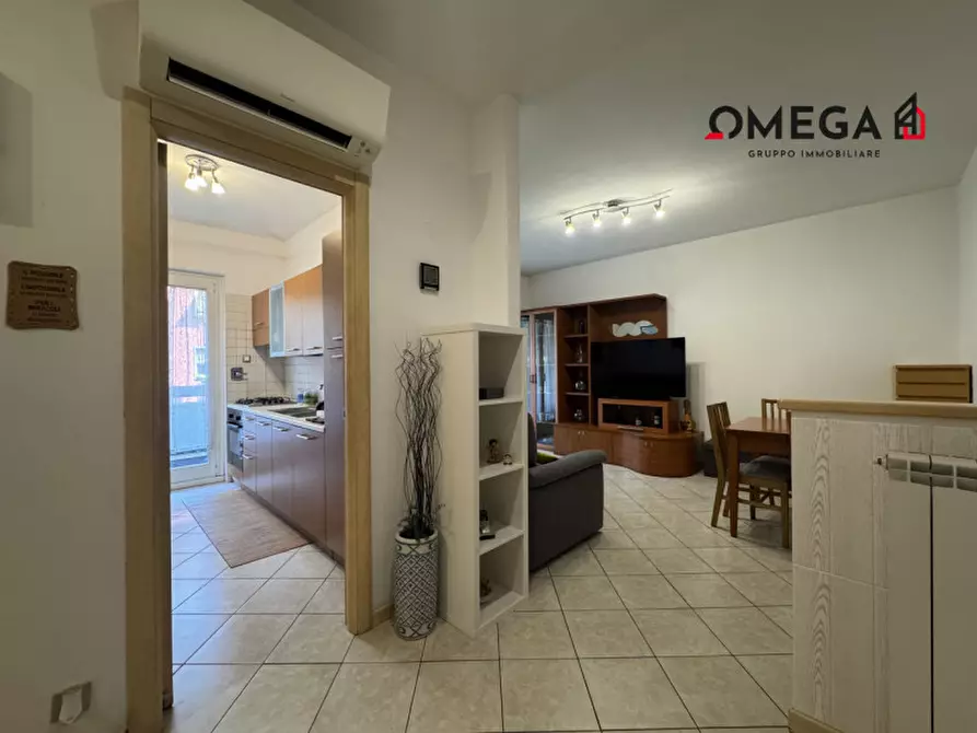 Immagine 3 di Appartamento in vendita  in Via Raffaello Sanzio 13 a Trieste