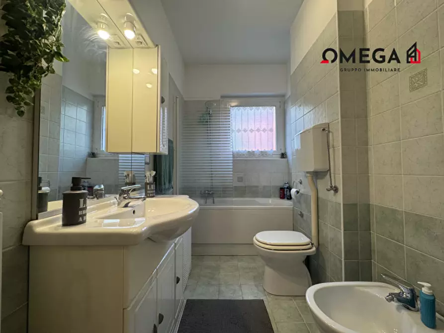 Immagine 15 di Appartamento in vendita  in Via Raffaello Sanzio 13 a Trieste