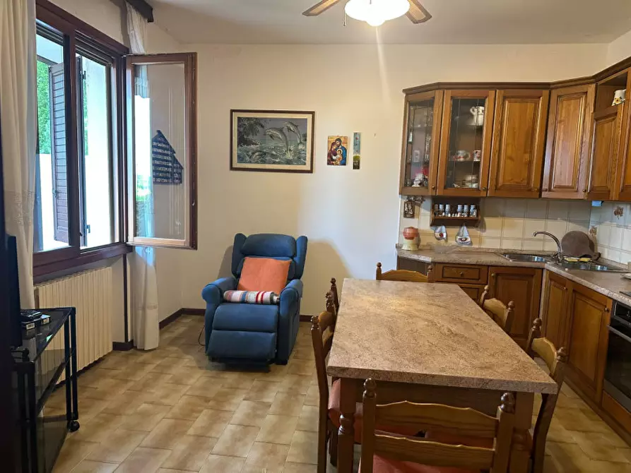 Immagine 5 di Casa bifamiliare in vendita  in Via Ca' Bianca a Cartura