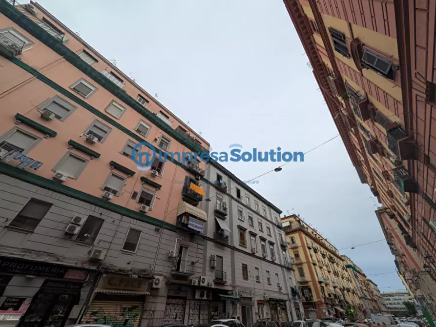 Immagine 1 di Attività commerciale in vendita  in Via Nazionale a Napoli