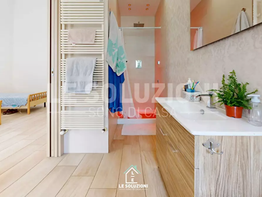 Immagine 25 di Casa indipendente in vendita  in Via Guglielmo Marconi 57 a Castellana Grotte