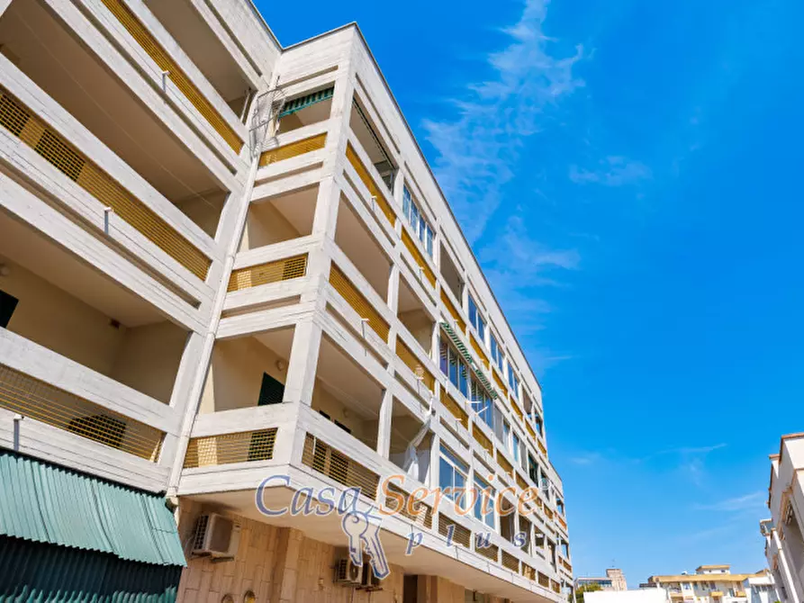Immagine 14 di Monolocale in vendita  in Viale degli Oleandri a Gallipoli