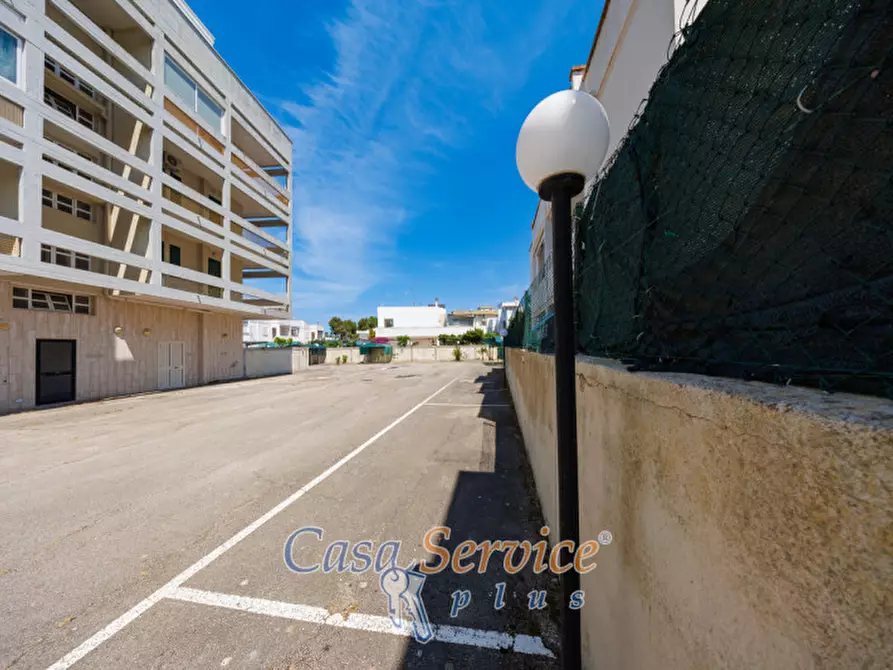 Immagine 17 di Monolocale in vendita  in Viale degli Oleandri a Gallipoli