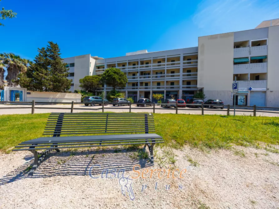 Immagine 28 di Monolocale in vendita  in Viale degli Oleandri a Gallipoli
