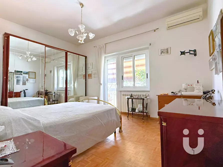 Immagine 13 di Appartamento in vendita  in Via Giovanni Andrea Badoero a Roma