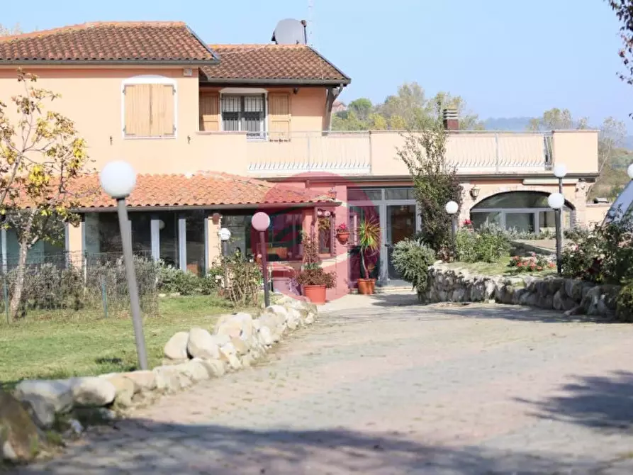 Immagine 6 di Villa in vendita  a Rimini