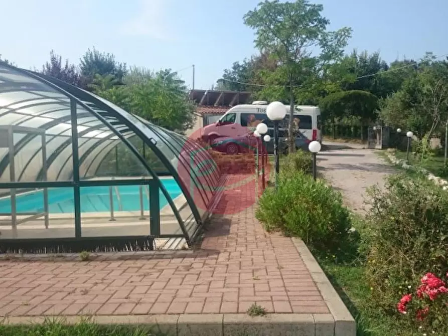 Immagine 9 di Villa in vendita  a Rimini