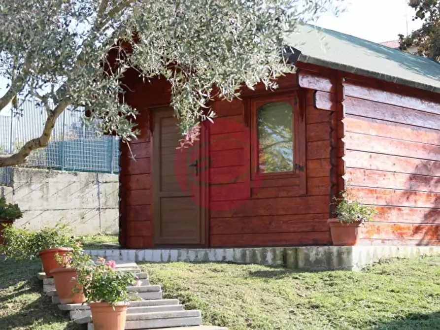 Immagine 38 di Villa in vendita  a Rimini