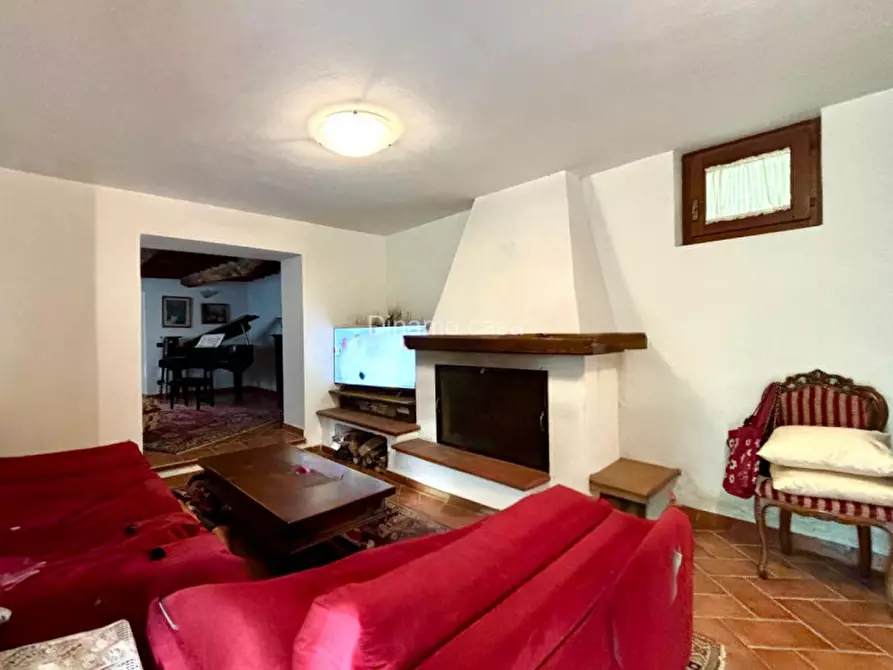 Immagine 19 di Rustico / casale in vendita  in Via Roccacerbaia a Vernio