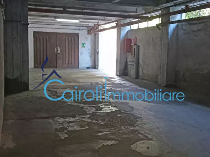 Immagine 2 di Garage in affitto  a Pavia