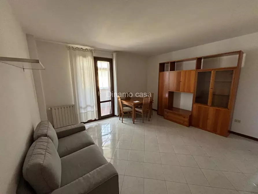 Immagine 1 di Appartamento in affitto  in via Magra a Prato