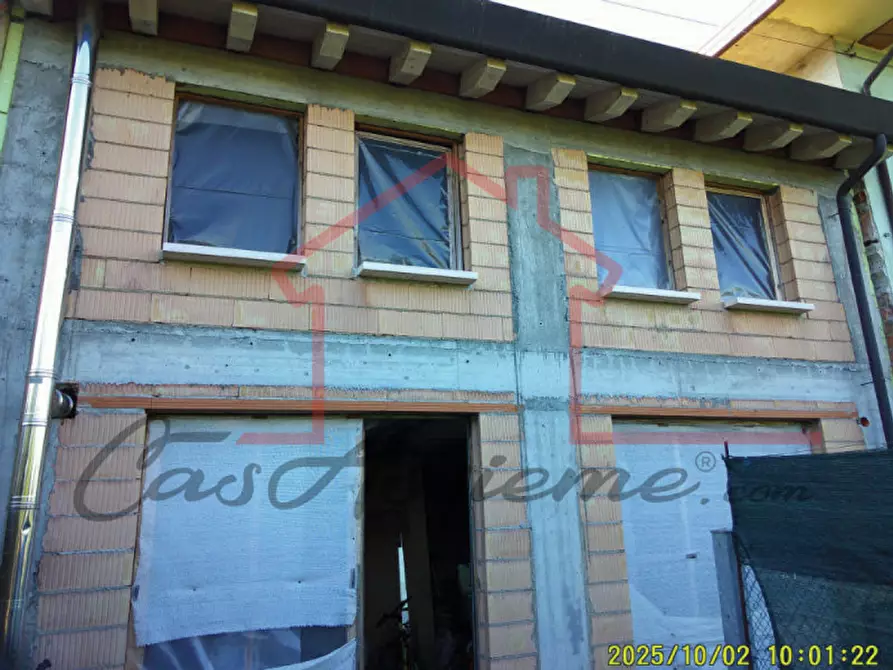 Immagine 5 di Casa bifamiliare in vendita  in Via Avenali a Riese Pio x