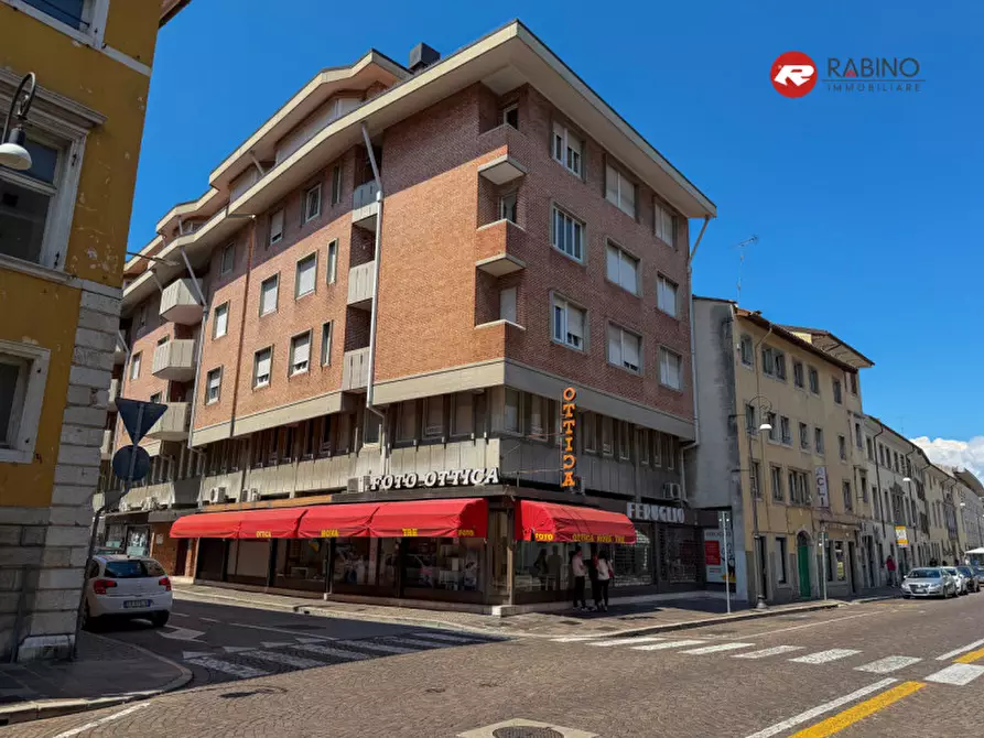 Immagine 1 di Appartamento in vendita  in Via giuseppe Giusti n. 5 a Udine
