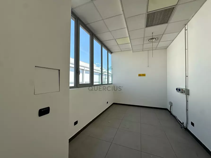 Immagine 23 di Capannone industriale in vendita  in Via Palazzina a Verona