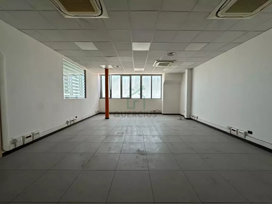 Immagine 33 di Capannone industriale in vendita  in Via Palazzina a Verona