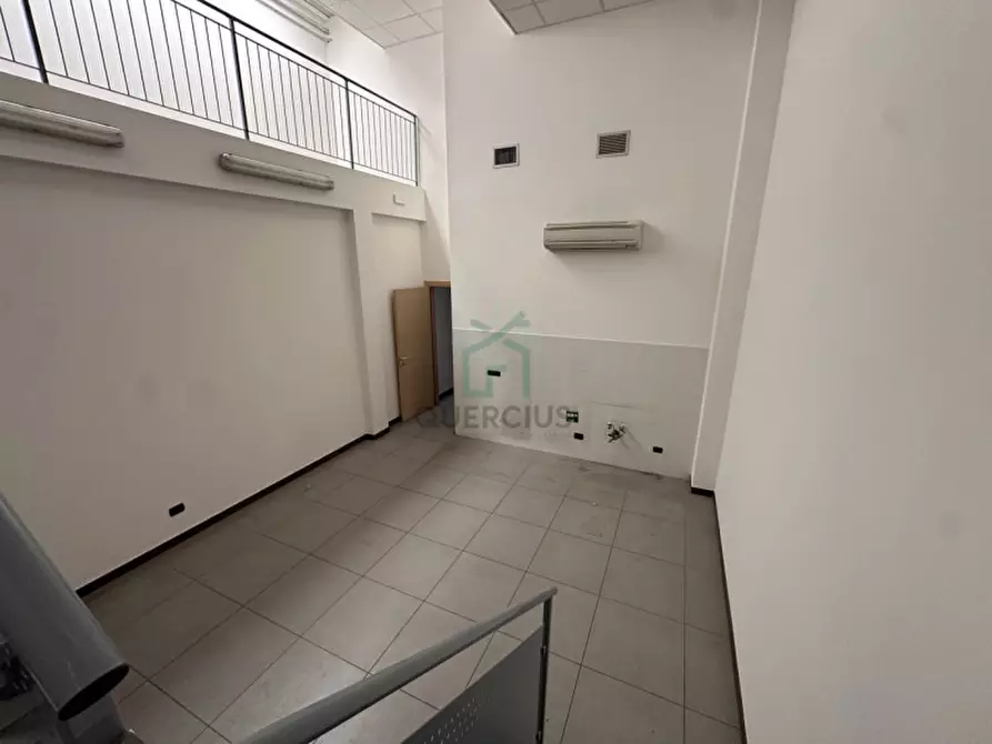 Immagine 37 di Capannone industriale in vendita  in Via Palazzina a Verona