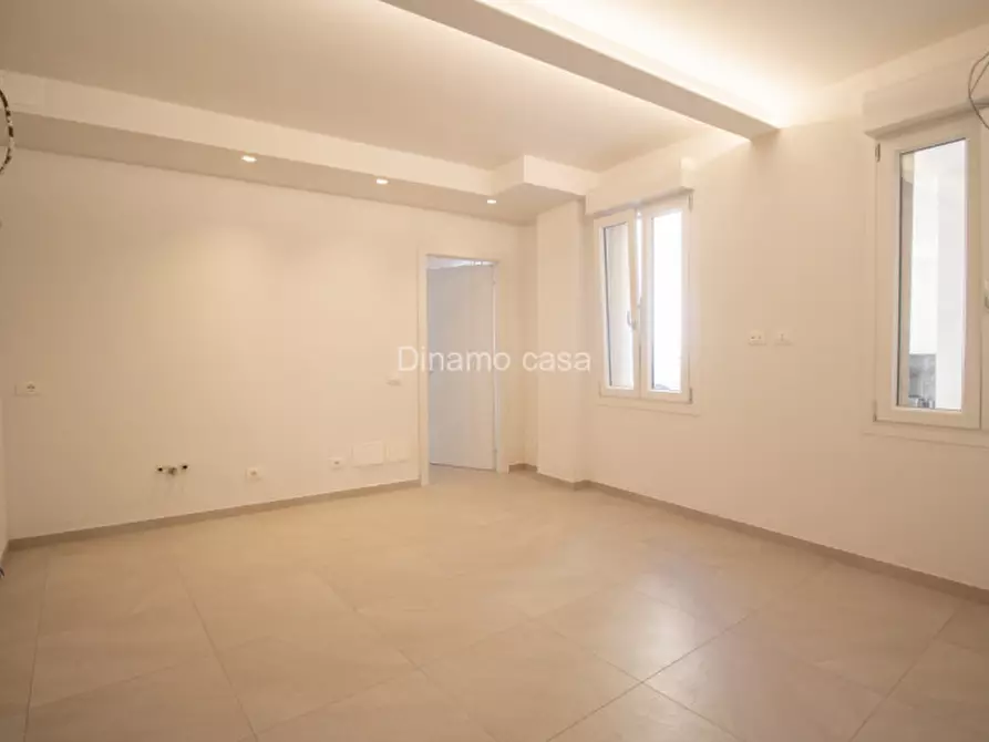 Immagine 1 di Appartamento in vendita  in Via Convenevole da Prato a Prato