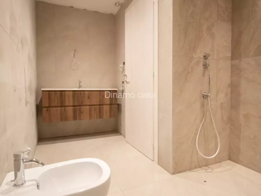 Immagine 15 di Appartamento in vendita  in Via Convenevole da Prato a Prato