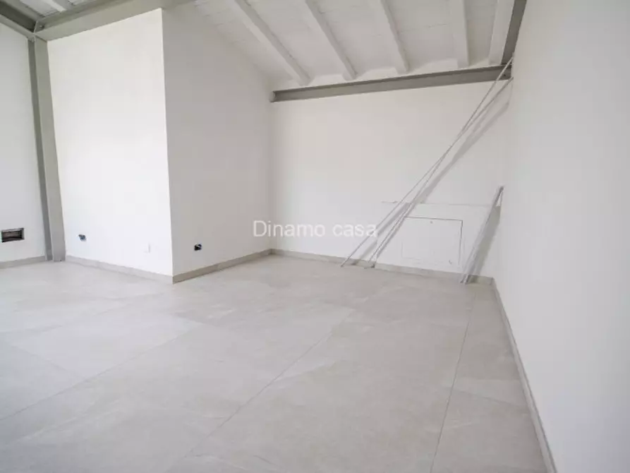 Immagine 11 di Appartamento in vendita  in Via Convenevole da Prato a Prato