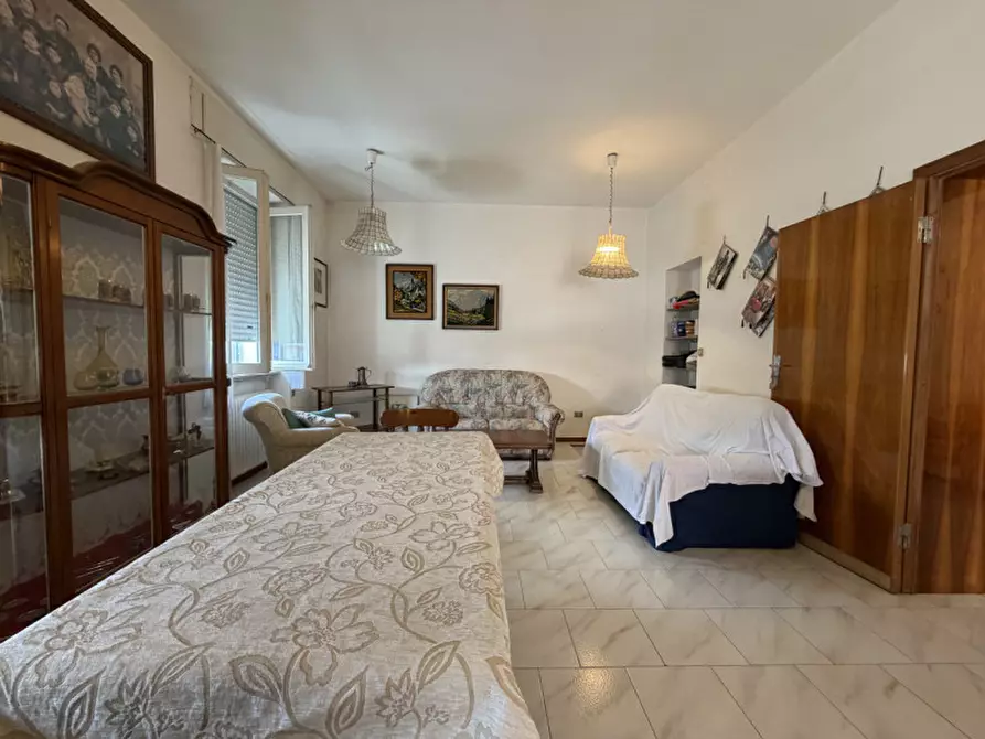 Immagine 5 di Appartamento in vendita  a Senigallia