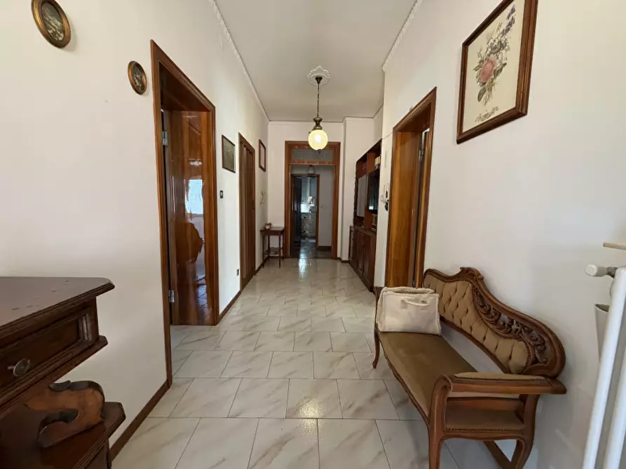 Immagine 7 di Appartamento in vendita  a Senigallia