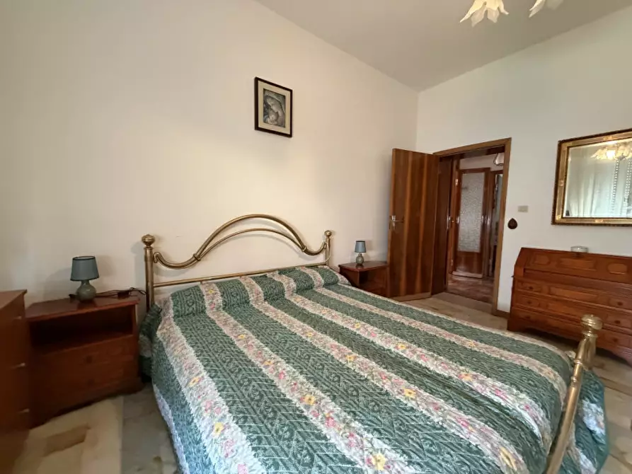 Immagine 11 di Appartamento in vendita  a Senigallia