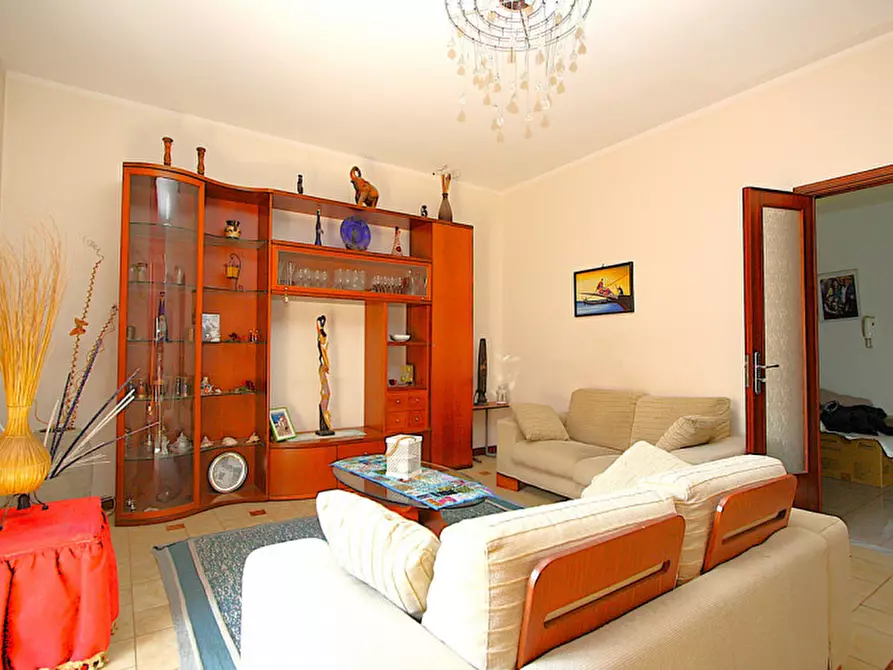 Immagine 5 di Appartamento in vendita  in Via Liguria, 73042 Casarano LE, Italia a Casarano