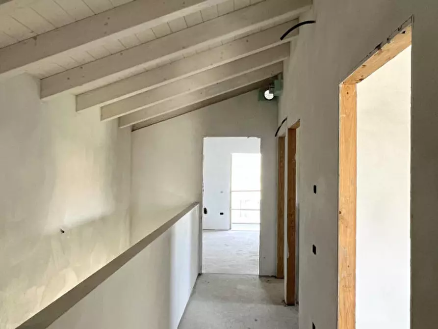 Immagine 12 di Casa bifamiliare in vendita  in Via Roma a Camponogara
