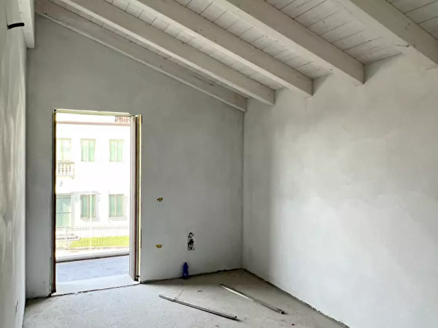 Immagine 15 di Casa bifamiliare in vendita  in Via Roma a Camponogara