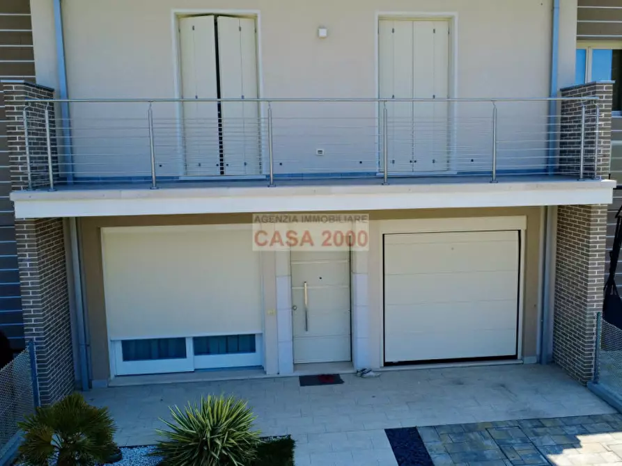 Immagine 2 di Casa trifamiliare in vendita  in via Mozart a Camposampiero