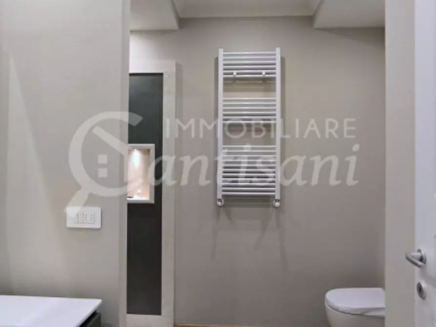 Immagine 11 di Appartamento in vendita  in piazza valdelsa a Firenze