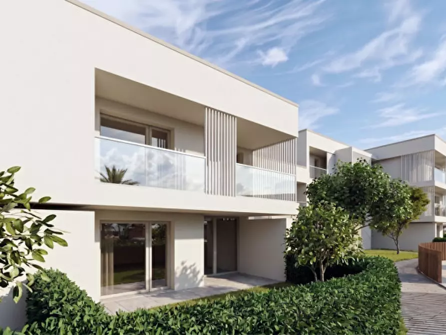 Immagine 10 di Appartamento in vendita  in Via Aironi a Caorle