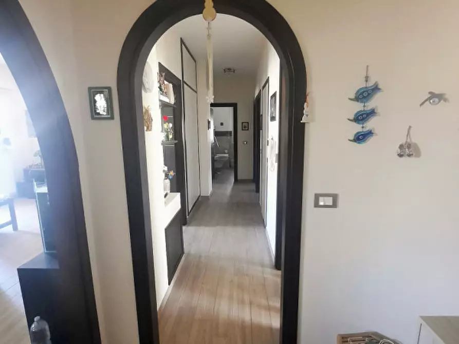 Immagine 3 di Appartamento in vendita  in Via Villa De Gregorio a Palermo