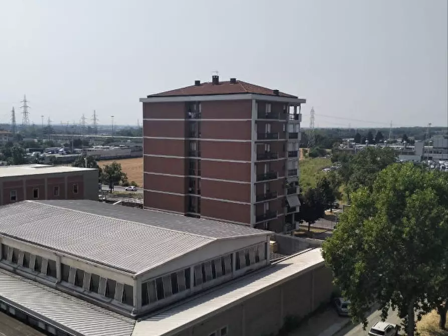 Immagine 9 di Appartamento in vendita  in Via Celeste Negarville 31 a Torino