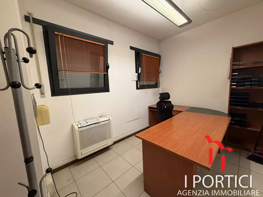 Immagine 8 di Ufficio in affitto  in Via Corso del Popolo a Venezia