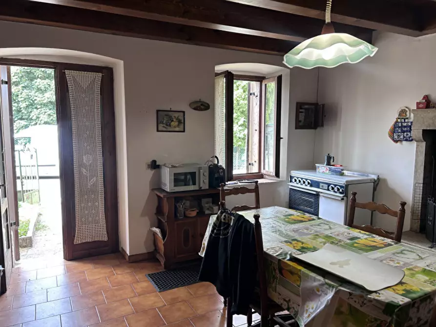 Immagine 4 di Rustico / casale in vendita  in Via Arzerè a Bosco Chiesanuova