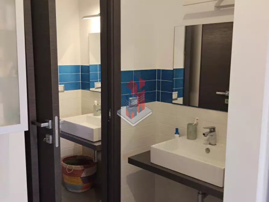 Immagine 25 di Appartamento in vendita  in VIA B. CARACCIOLO - PARCO TUCCI a Napoli