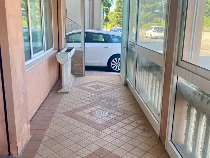 Immagine 3 di Ufficio in vendita  in Via Guglielmo Marconi 120 Cadoneghe a Cadoneghe
