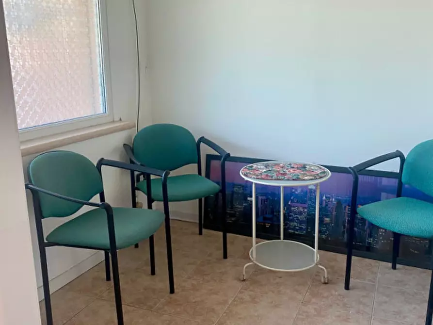 Immagine 5 di Ufficio in vendita  in Via Guglielmo Marconi 120 Cadoneghe a Cadoneghe