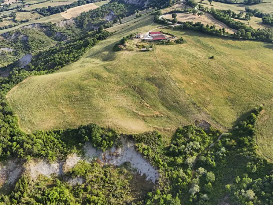 Immagine 1 di Terreno in vendita  in Pietracavola a Lunano