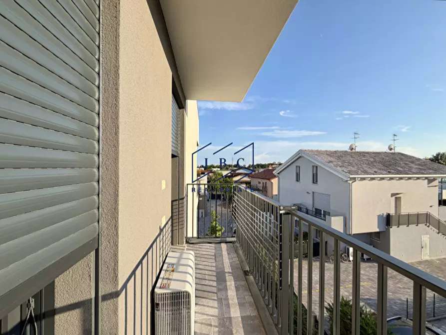 Immagine 25 di Appartamento in vendita  in VIA GUIDO PIOVENE 7 a Jesolo