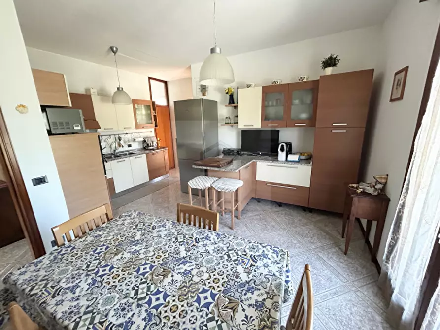 Immagine 8 di Casa indipendente in vendita  in Via Vo' di Placca a Due Carrare