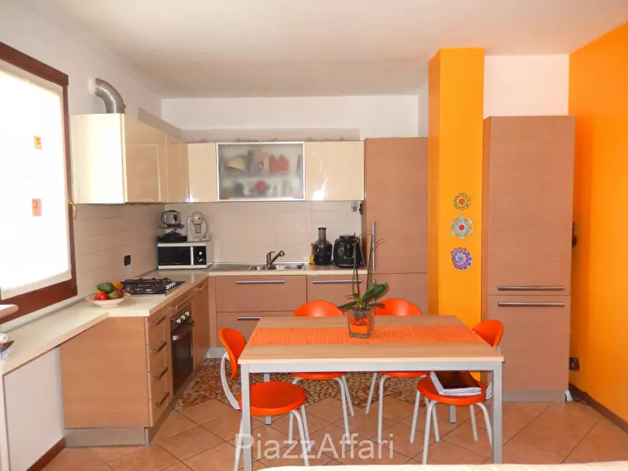 Immagine 5 di Appartamento in vendita  in Via Giuseppe Parini a Piove Di Sacco