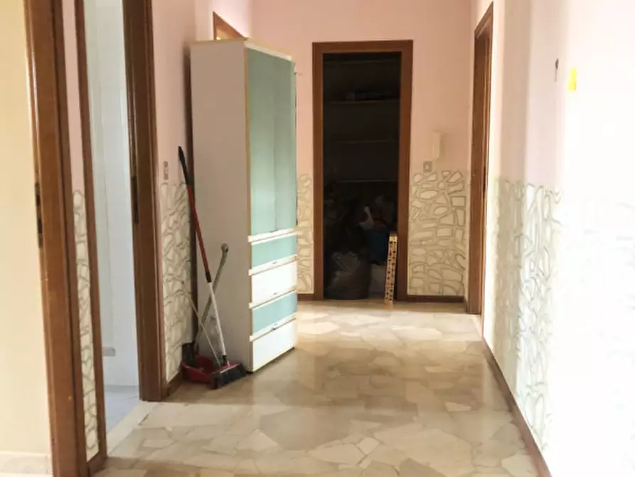 Immagine 3 di Appartamento in vendita  in Corso valentino 196 a Casale Monferrato