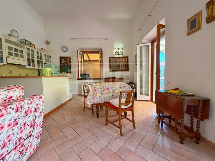 Immagine 11 di Appartamento in vendita  in Via del Littorale 294 a Livorno