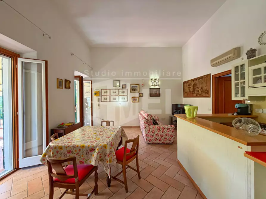 Immagine 14 di Appartamento in vendita  in Via del Littorale 294 a Livorno