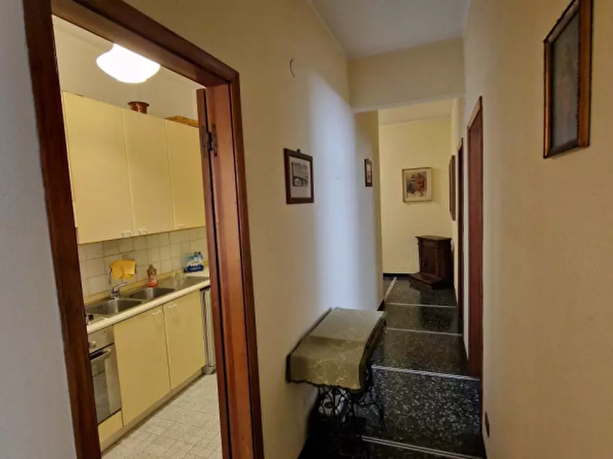 Immagine 7 di Appartamento in vendita  in Via della Libertà a Rapallo
