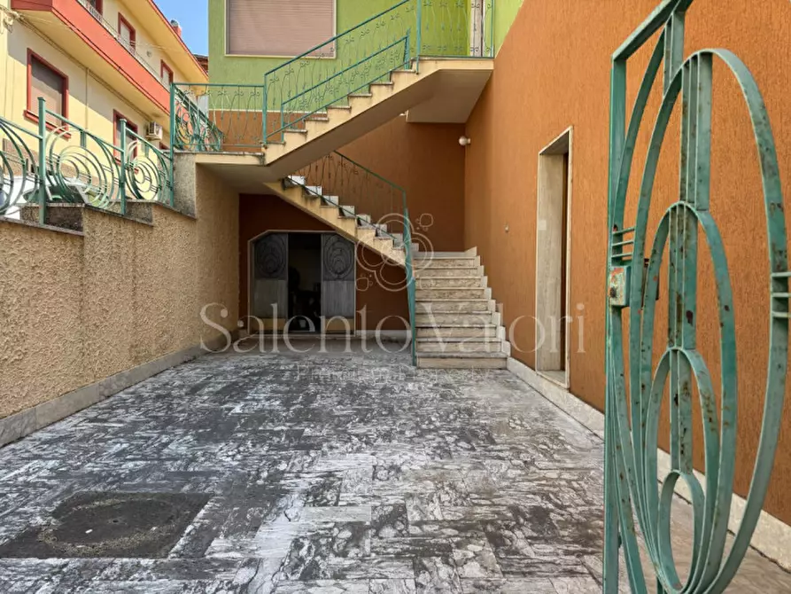 Immagine 2 di Casa indipendente in vendita  in Via dei Mille 177 a Parabita