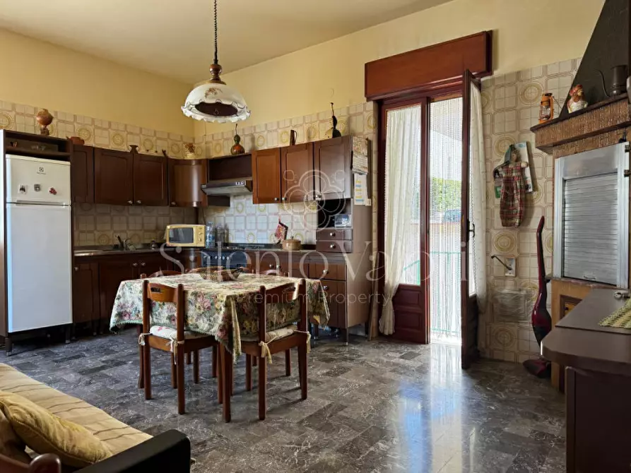 Immagine 16 di Casa indipendente in vendita  in Via dei Mille 177 a Parabita