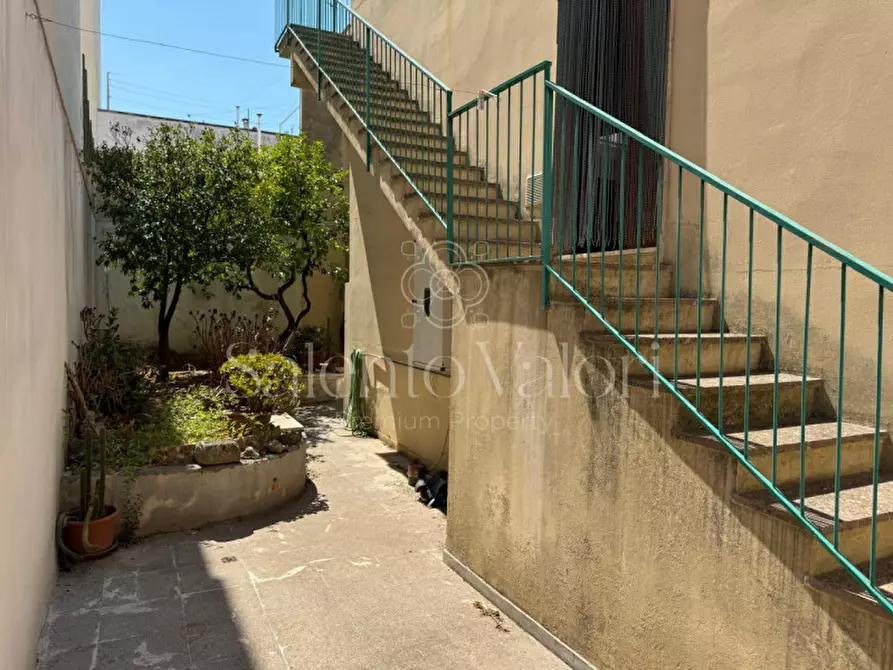 Immagine 32 di Casa indipendente in vendita  in Via dei Mille 177 a Parabita